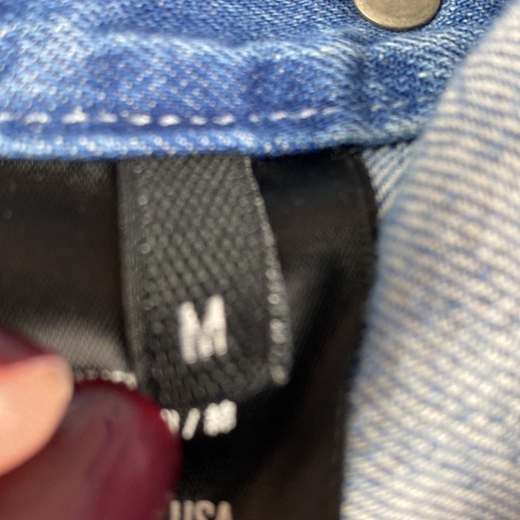 Woman’s 3X1 NY Overall Distressed Shorts- Made In USA - Size Medium - Picture 10 of 10